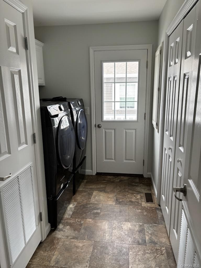 1661 Old Country Road Unit: 539 thumbnail 16