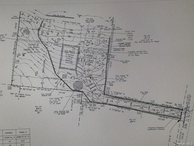 Vacant Lot Merritts Path thumbnail 3