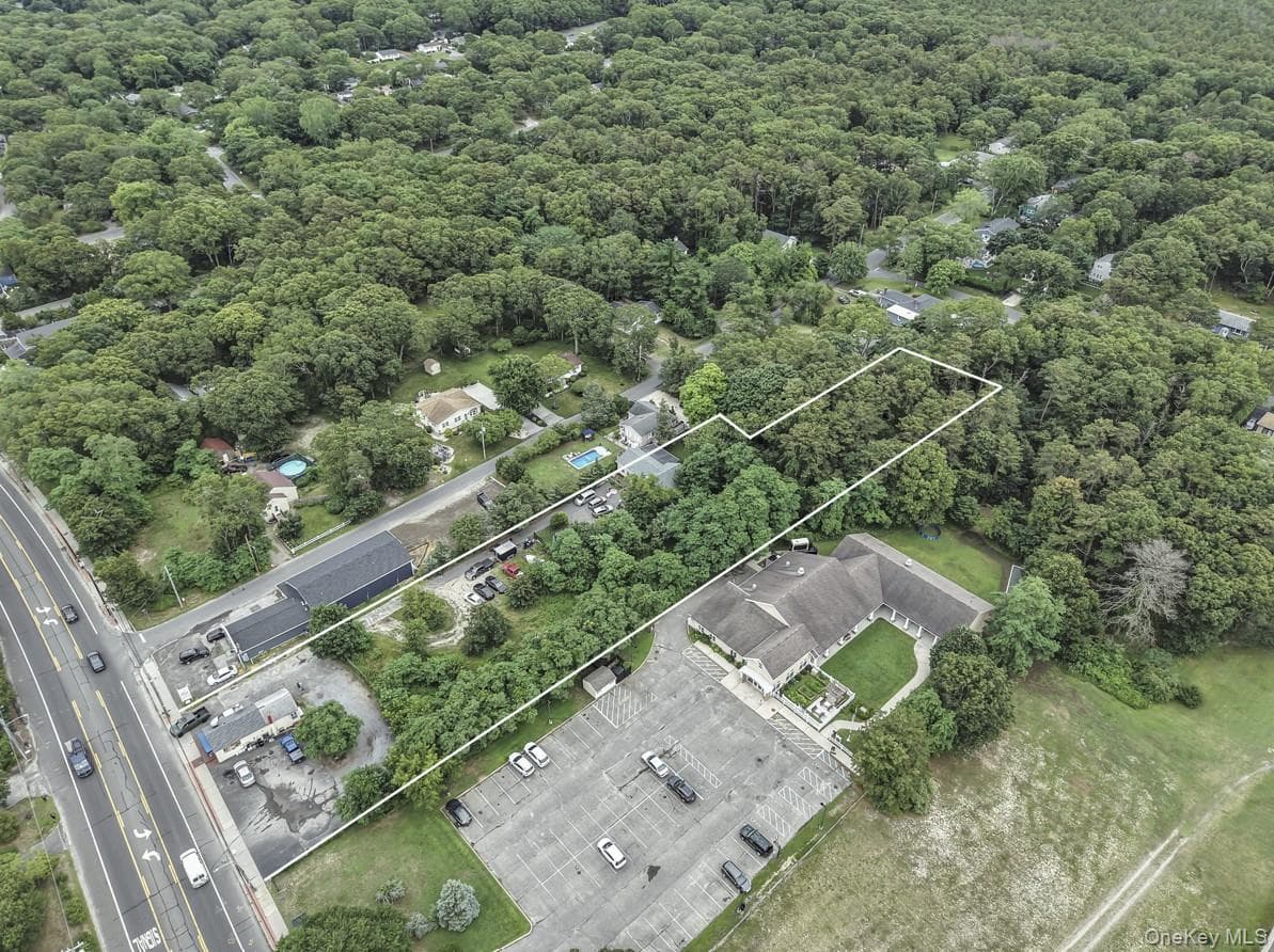669 Flanders Road thumbnail 4