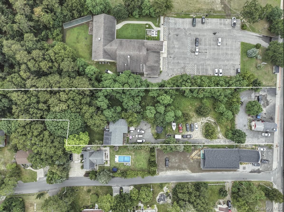 669 Flanders Road thumbnail 3