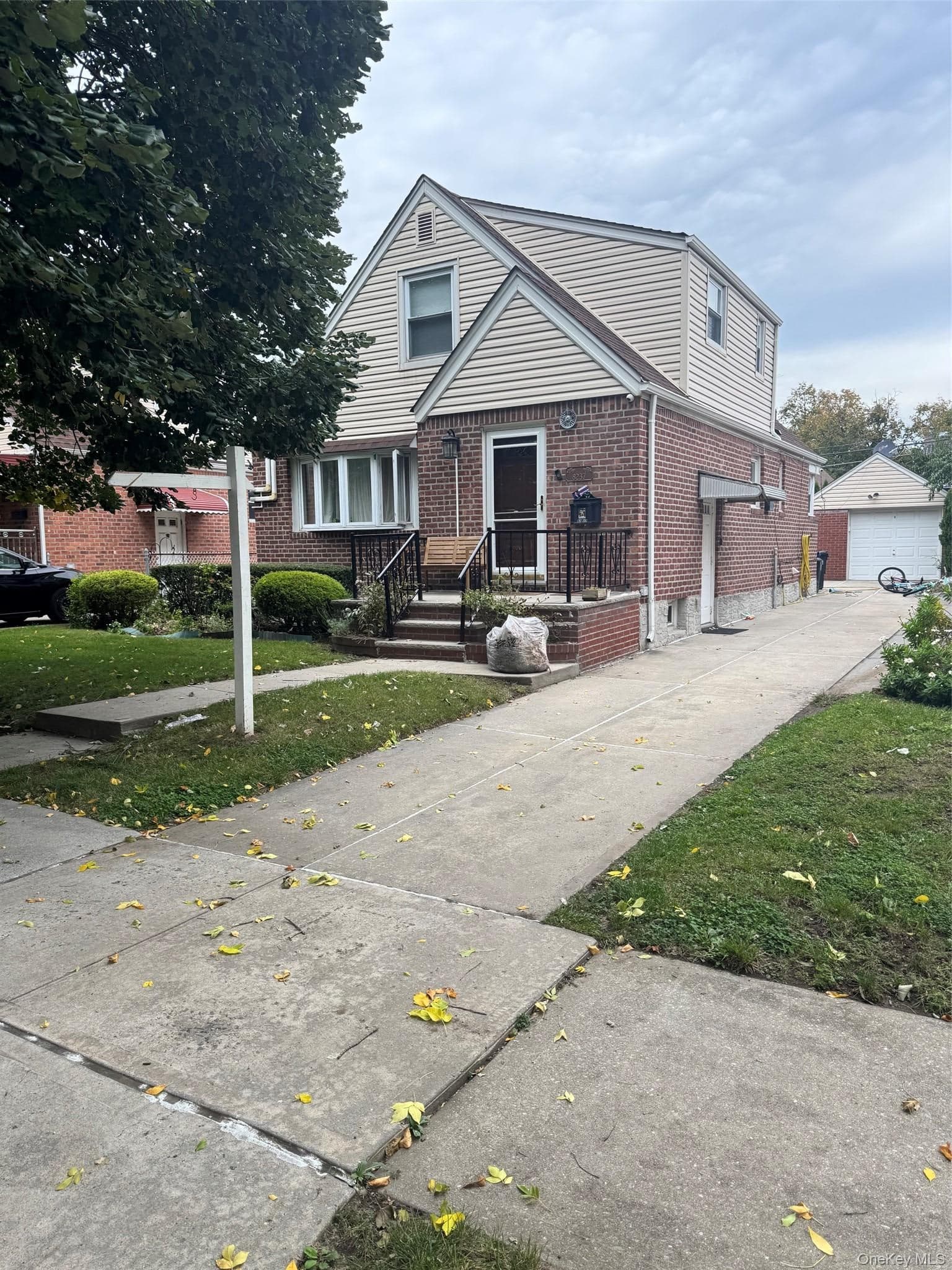 82-37 250th Street thumbnail 2