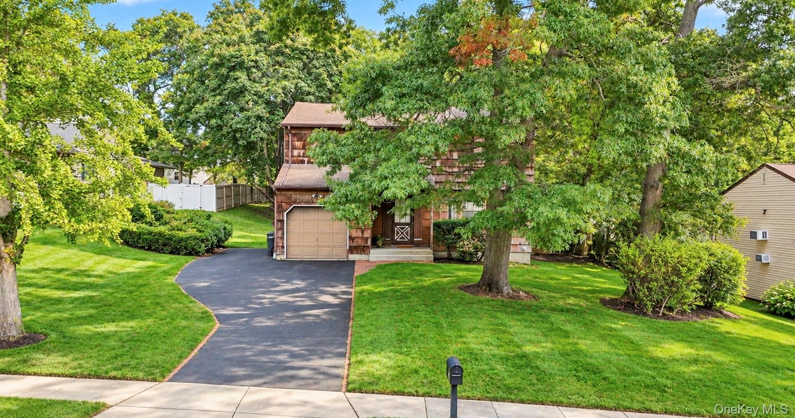 33 Oak Forest Drive thumbnail 4