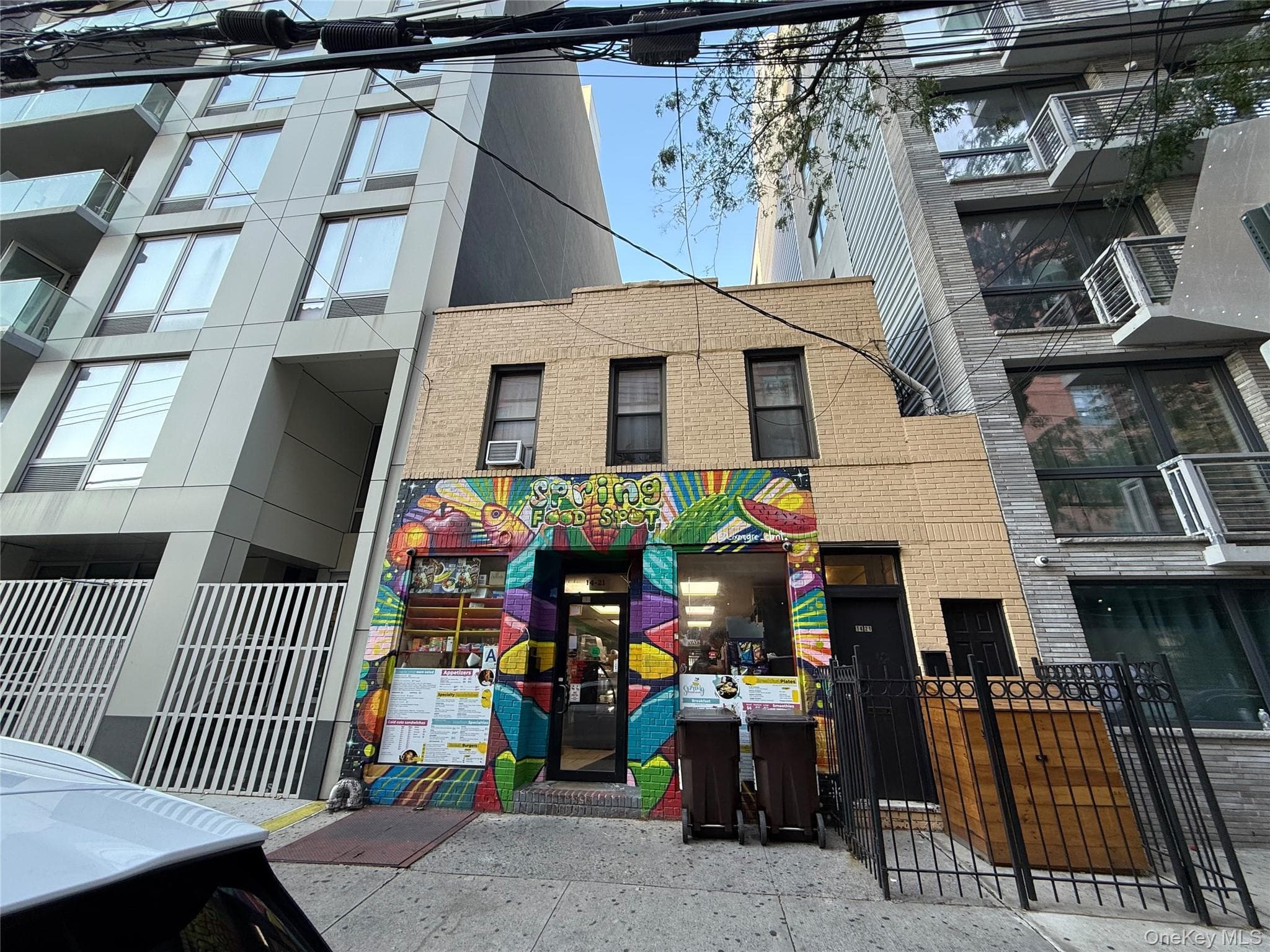 1421 Broadway photo 1