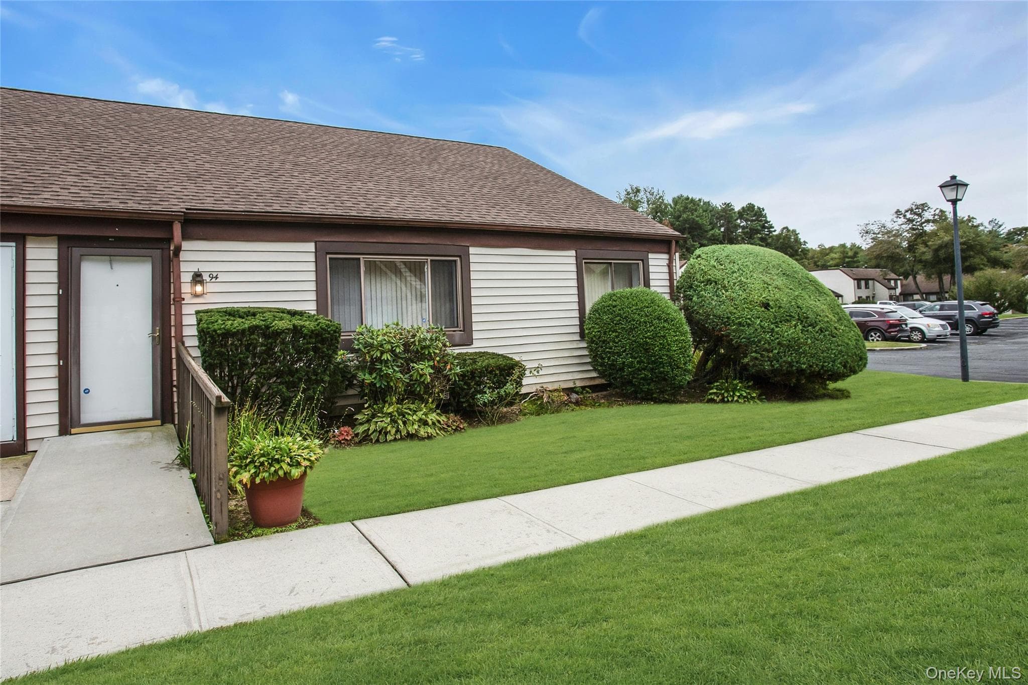 94 Gauguin Court Unit: 94, Middle Island
