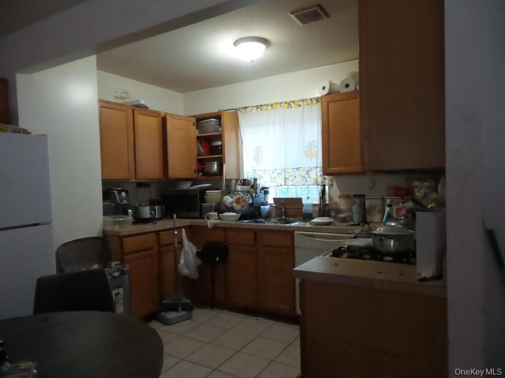3540 Ely Avenue thumbnail 14
