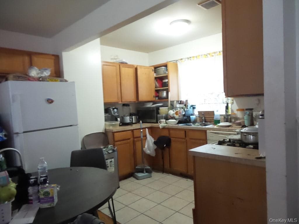 3540 Ely Avenue thumbnail 13