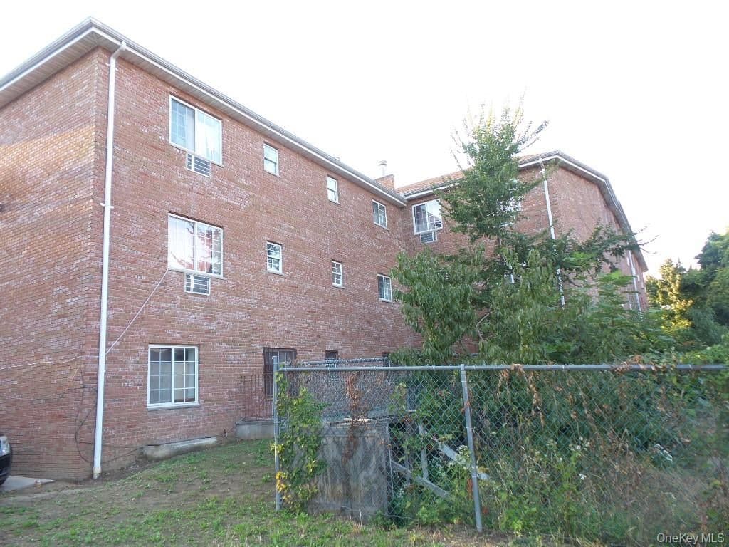 3540 Ely Avenue thumbnail 8