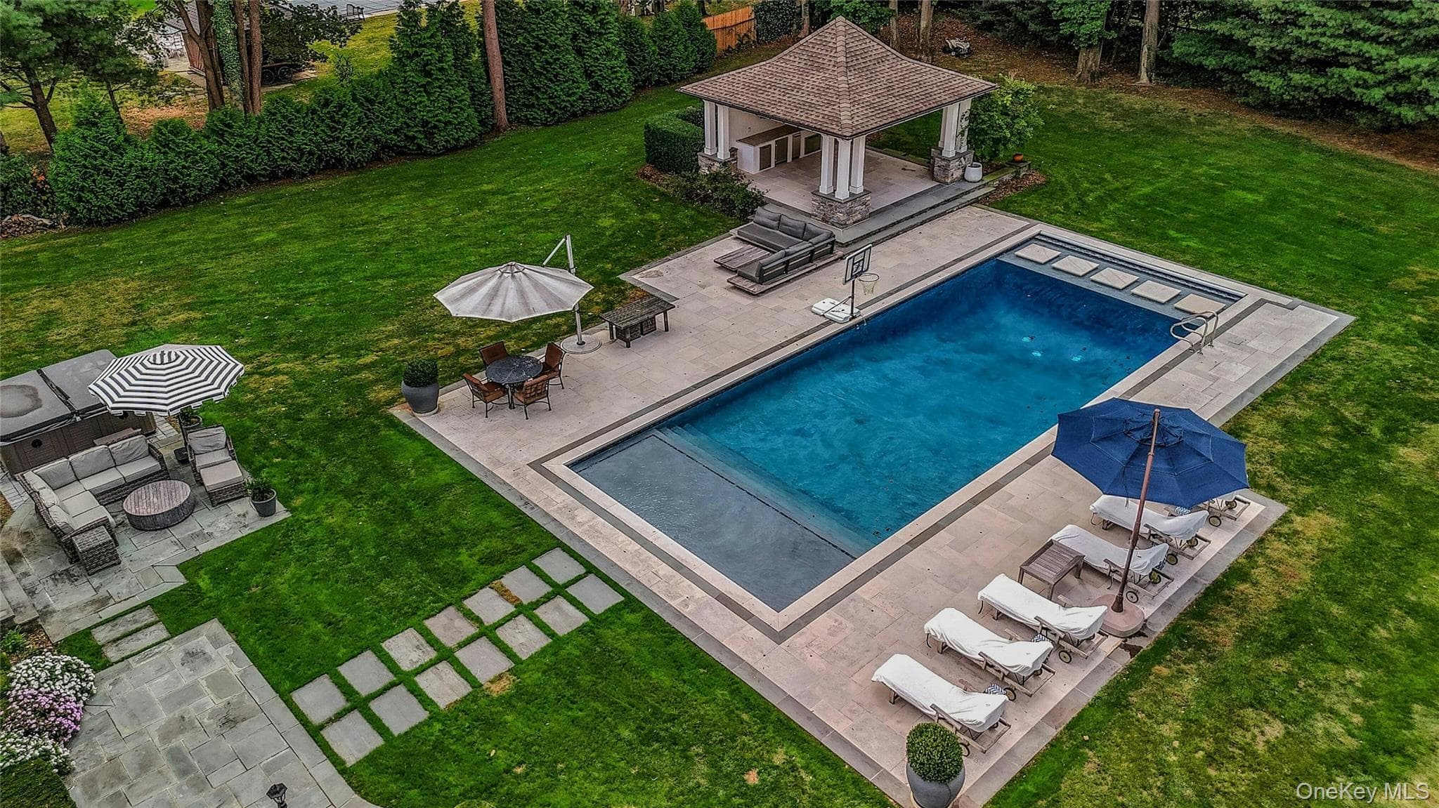 192 Burtis Lane thumbnail 40