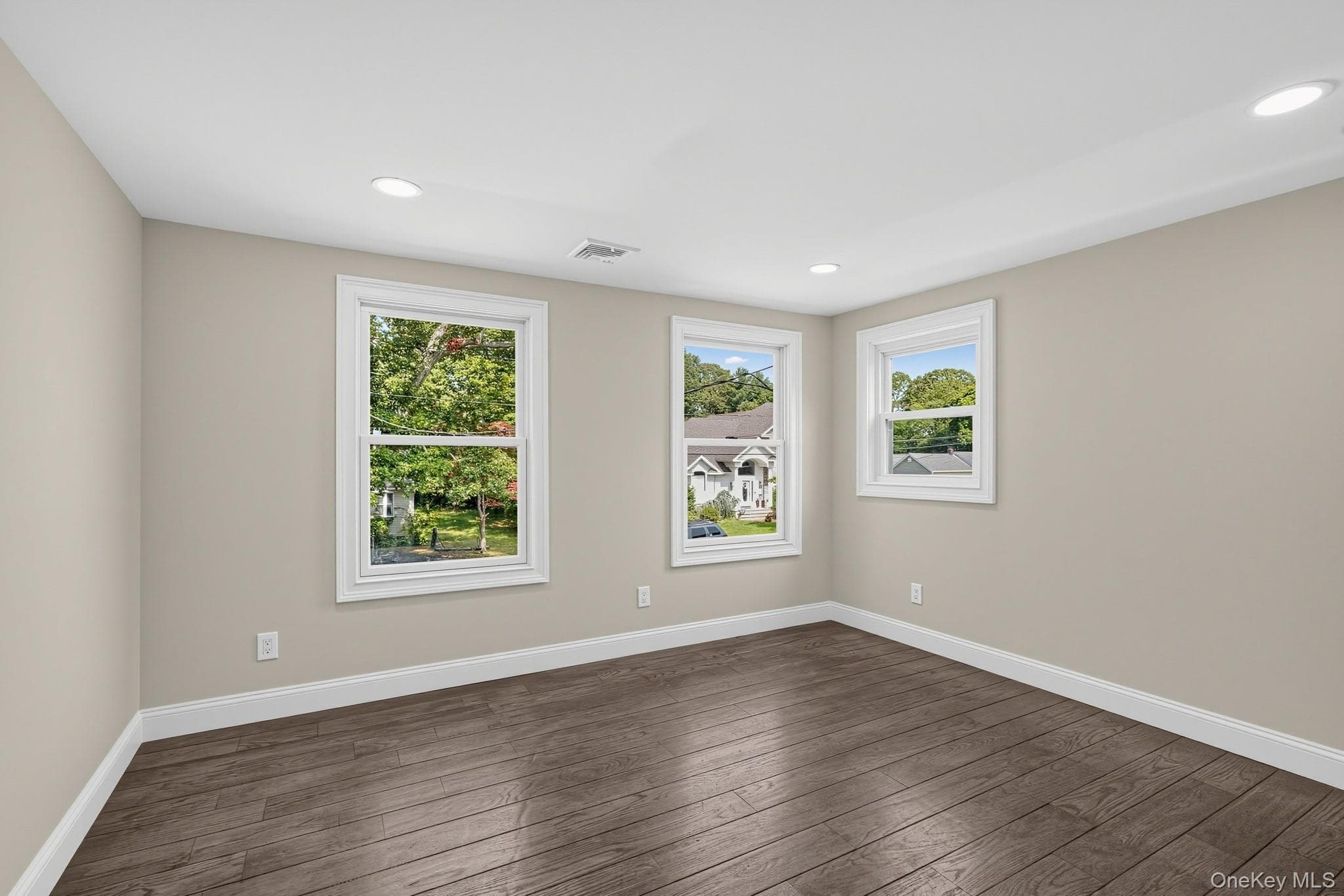355 Forest Lane thumbnail 22