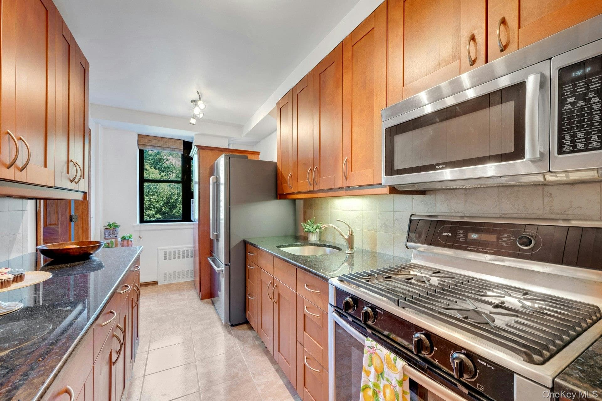 735 Kappock Street Unit: 8F thumbnail 2