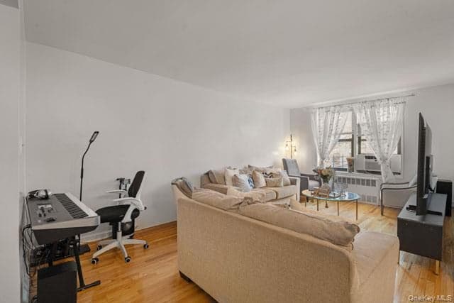 33-44 Junction Blvd Blvd Unit: 5V thumbnail 5