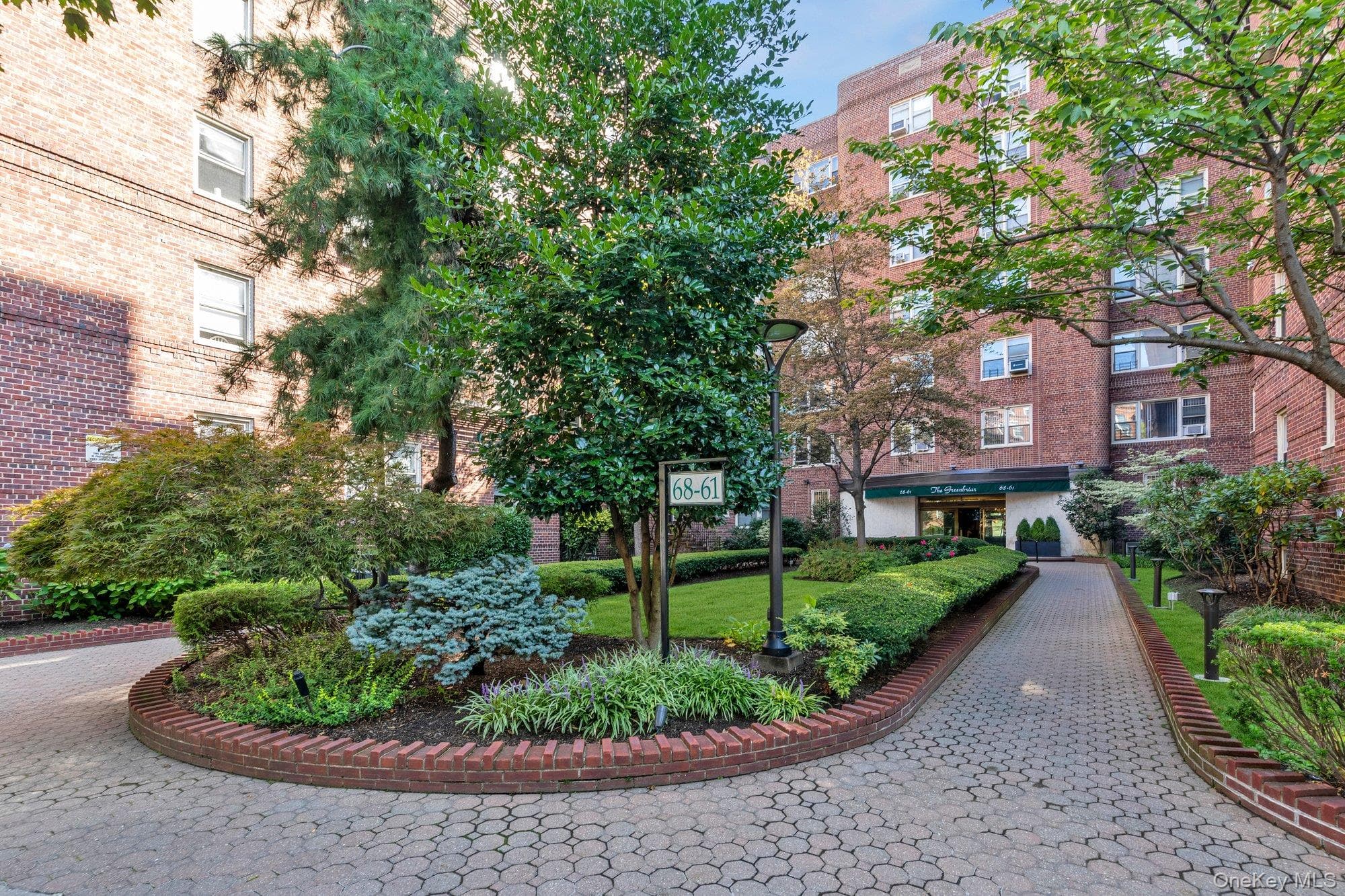 68-61 Yellowstone Boulevard Unit: 519, Forest Hills