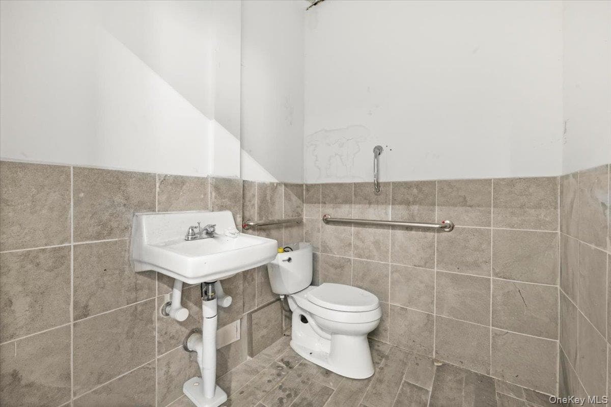 178 Richmond Boulevard thumbnail 10