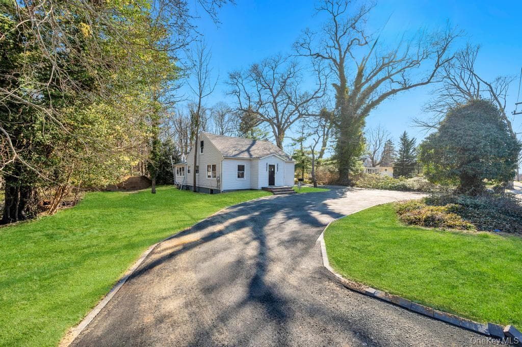 624 Townline Road thumbnail 2