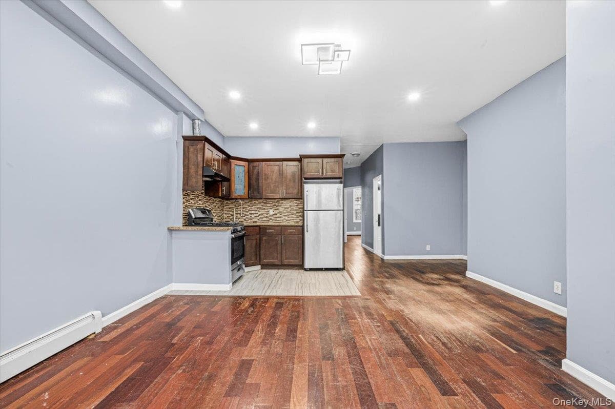 439 Forbell Street thumbnail 2