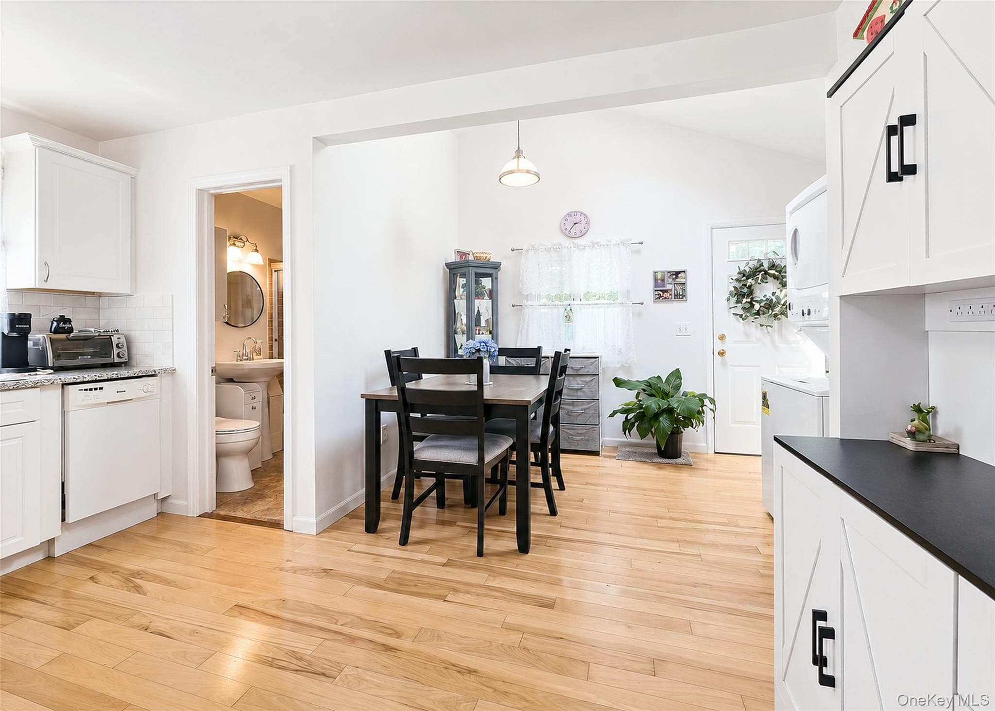 11 Cooke Avenue thumbnail 6