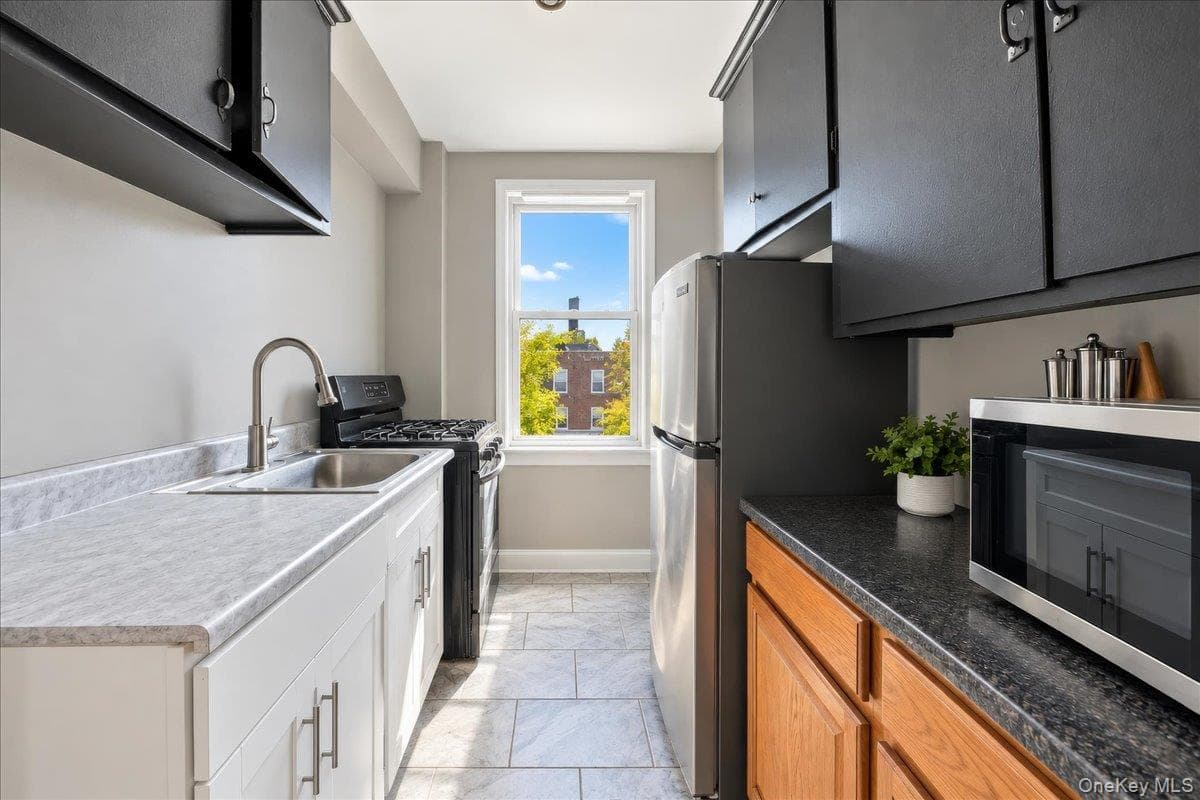 150 Ravine Avenue Unit: 3B thumbnail 11