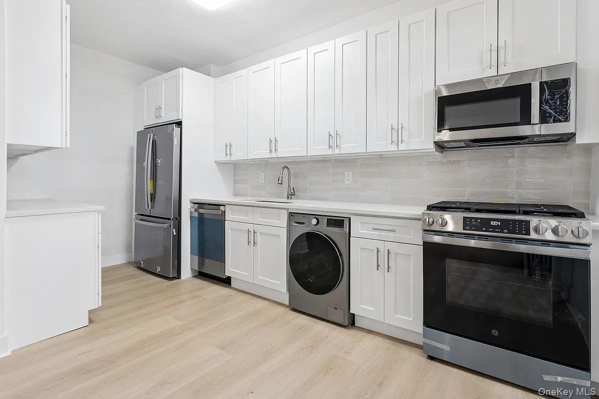 1100 Grand AVE Unit: 6K, Bronx