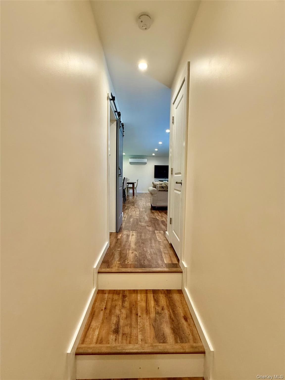 61 Pioneer Drive thumbnail 14