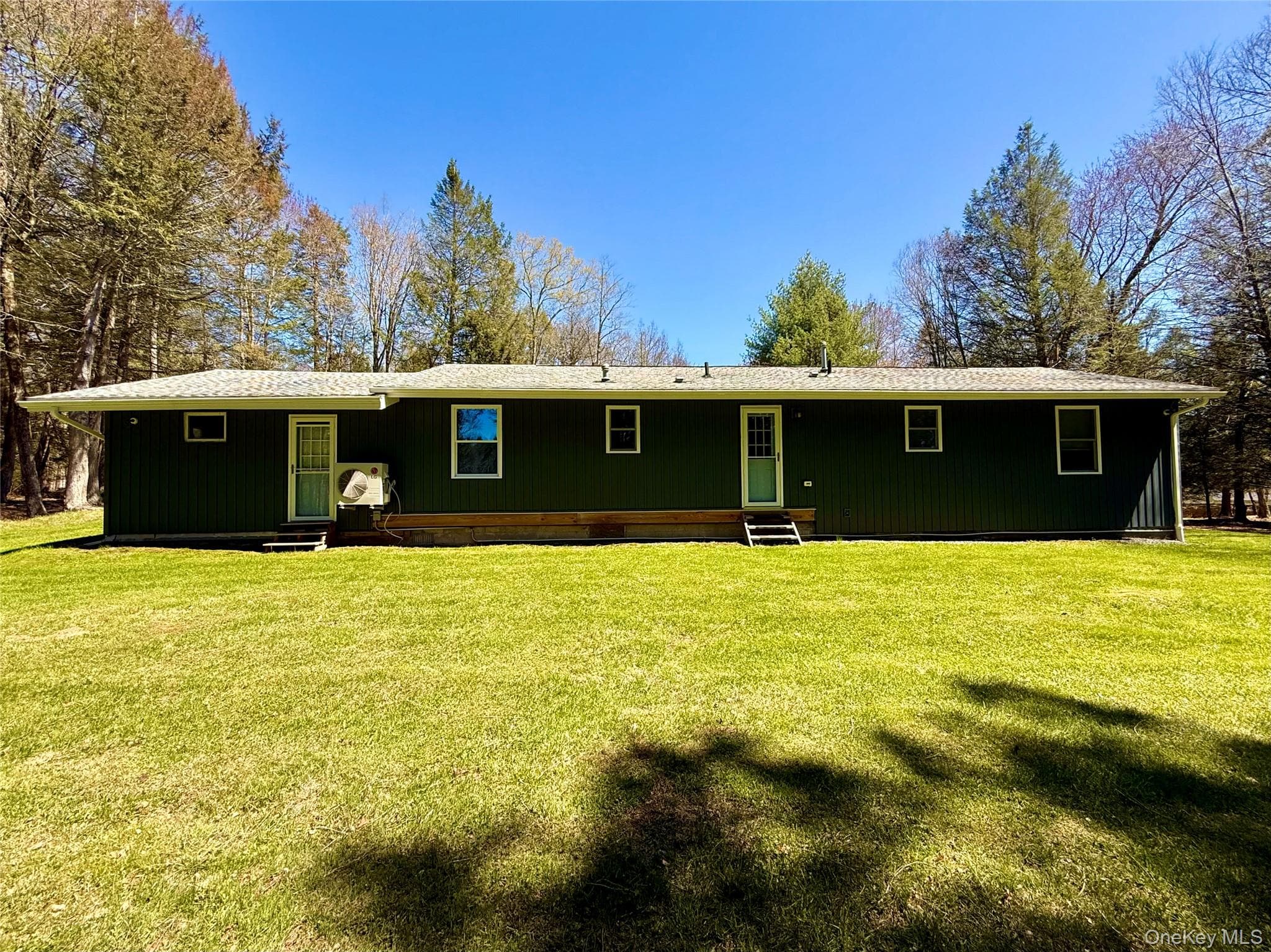 61 Pioneer Drive thumbnail 3