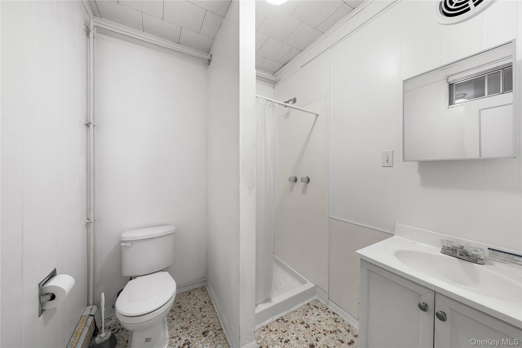 120 N Ocean Avenue thumbnail 32