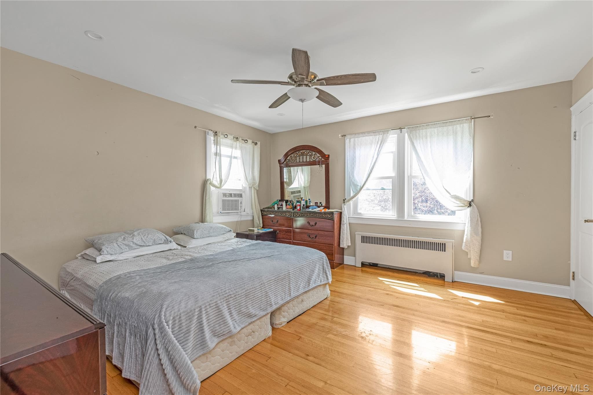 203-15 100th Avenue thumbnail 11