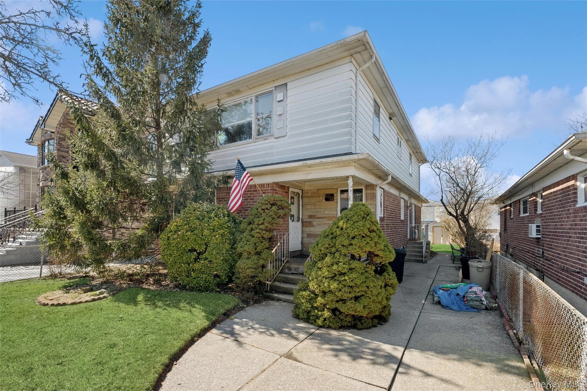 6912 Cloverdale Boulevard, Oakland Gardens