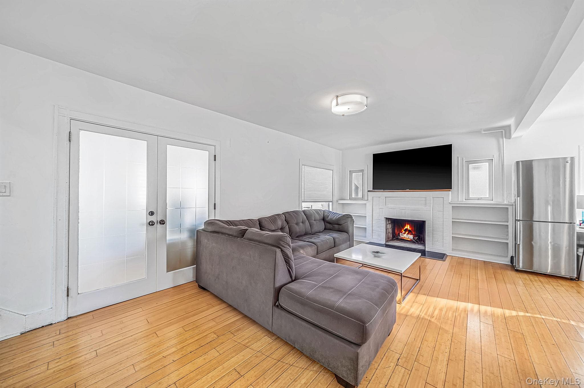 1054 Grand Avenue thumbnail 17