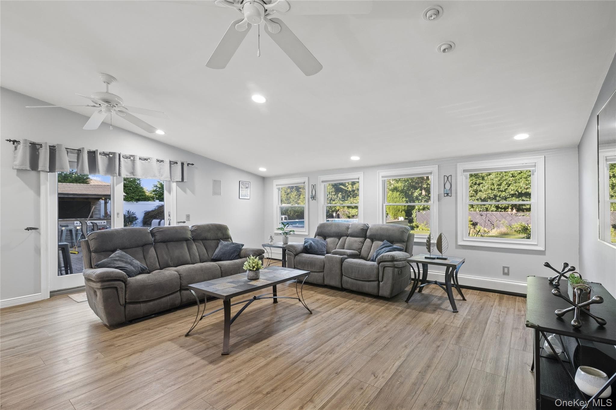 7 Springmeadow Drive thumbnail 8