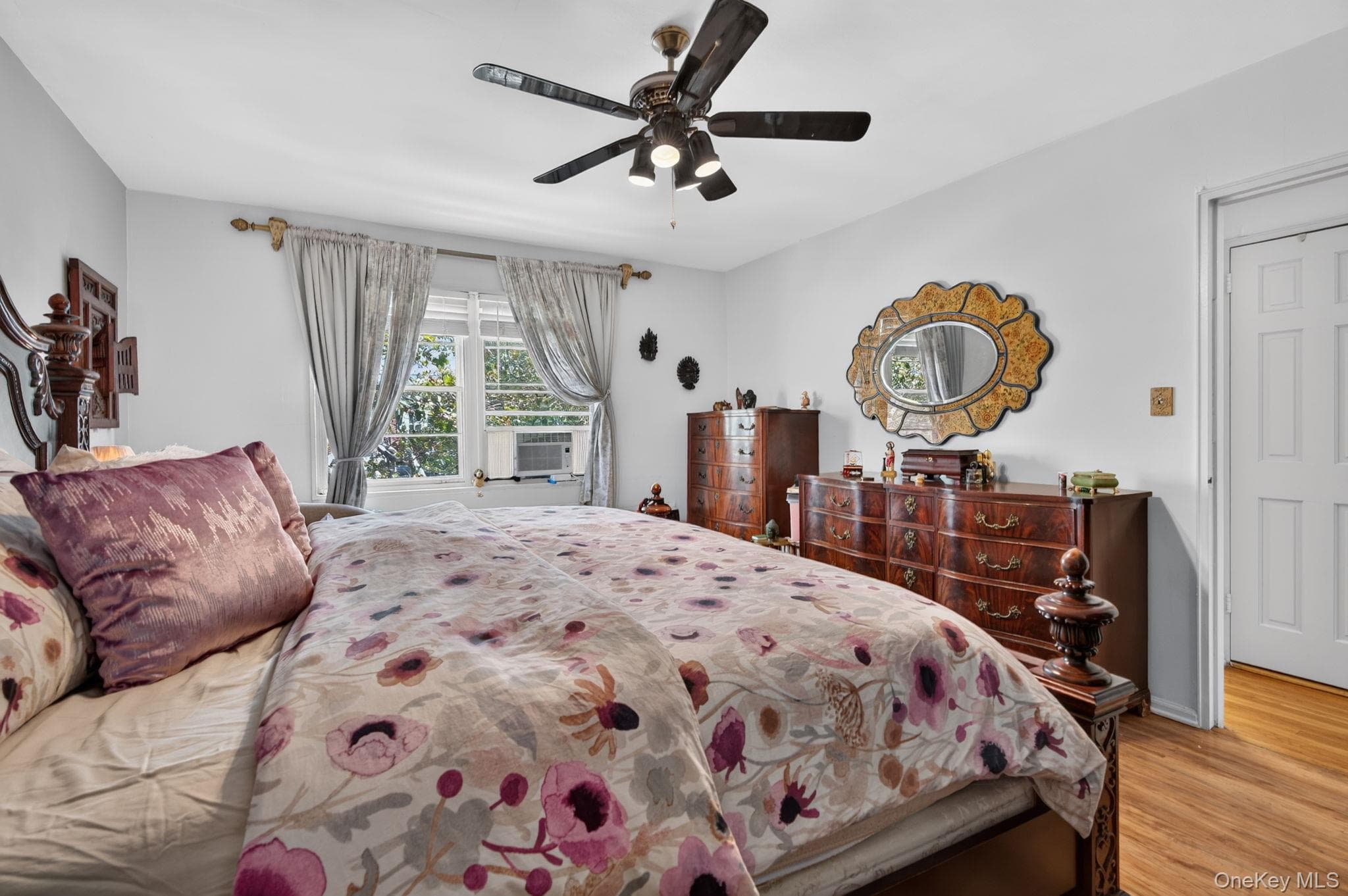 2462 Bragg Street thumbnail 24