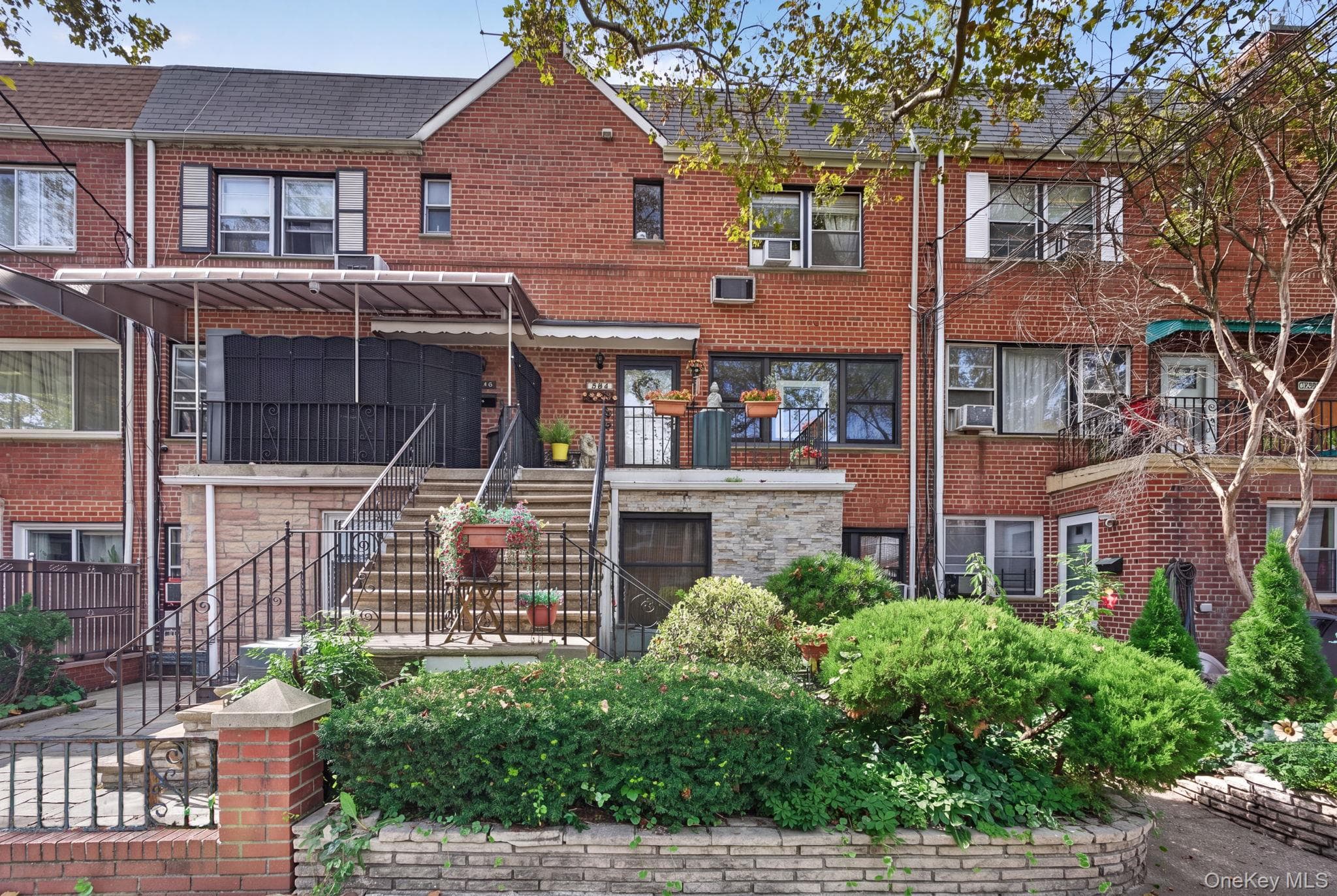 2462 Bragg Street photo 1