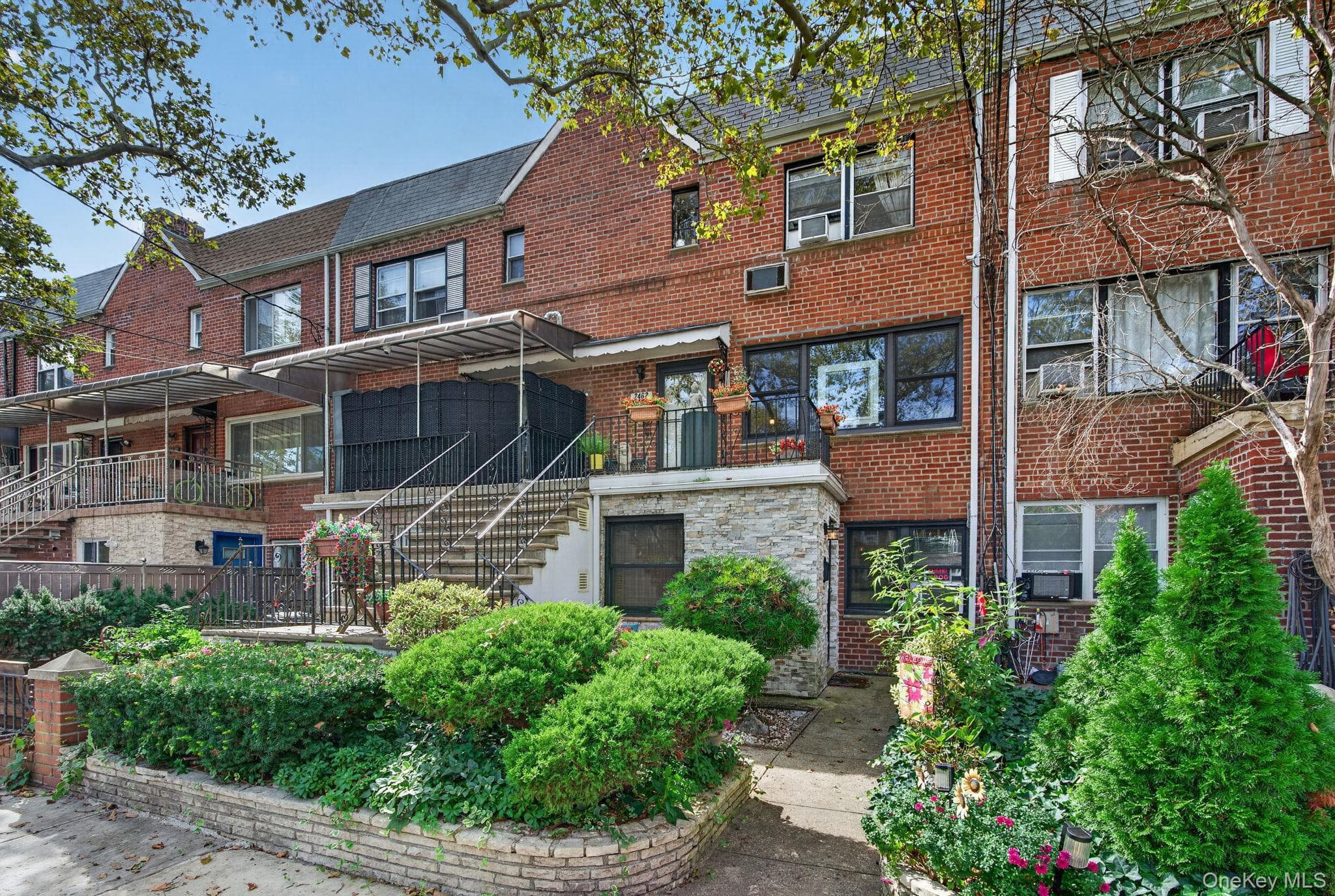 2462 Bragg Street thumbnail 2
