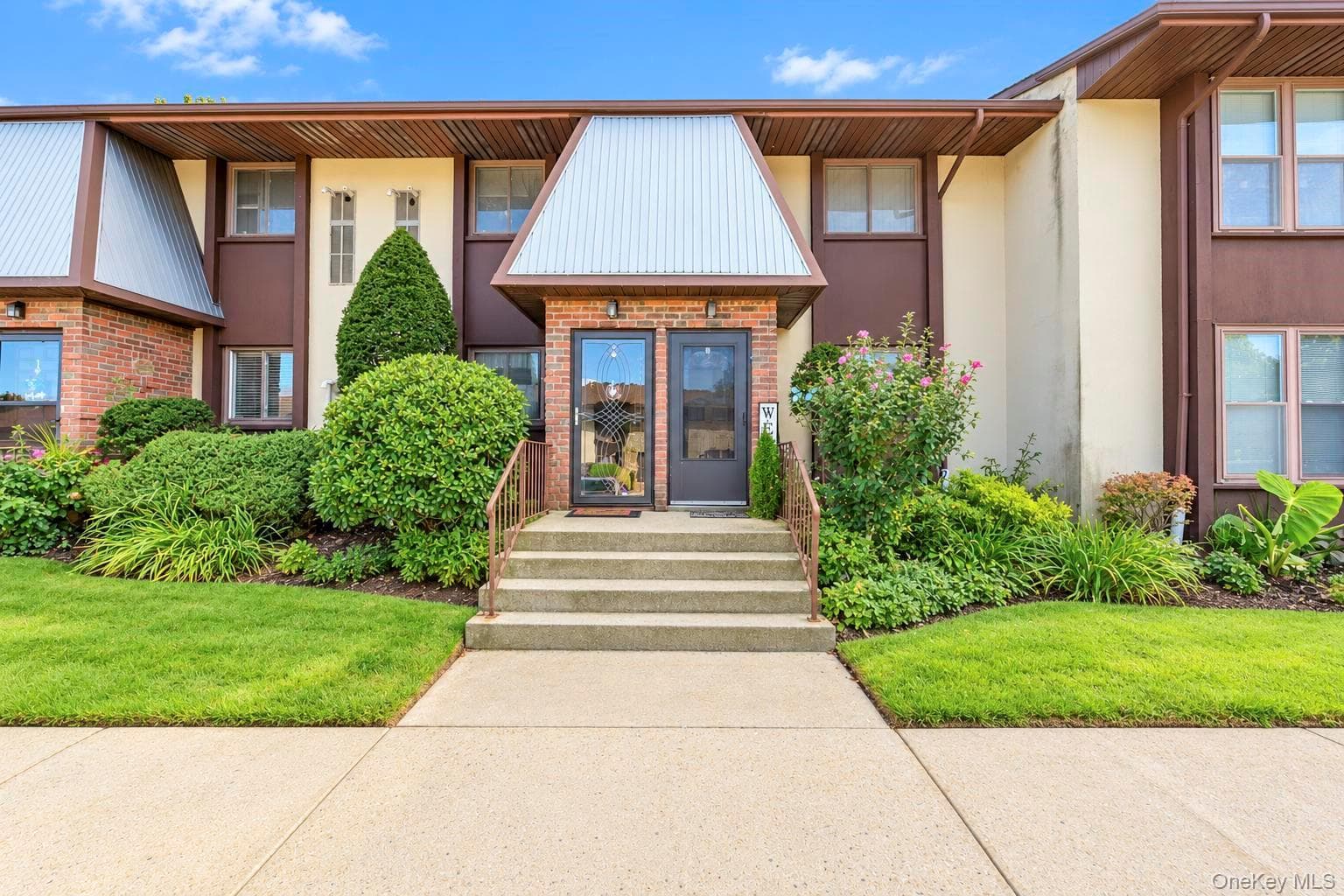 4 Balsam Court Unit: 4 thumbnail 2