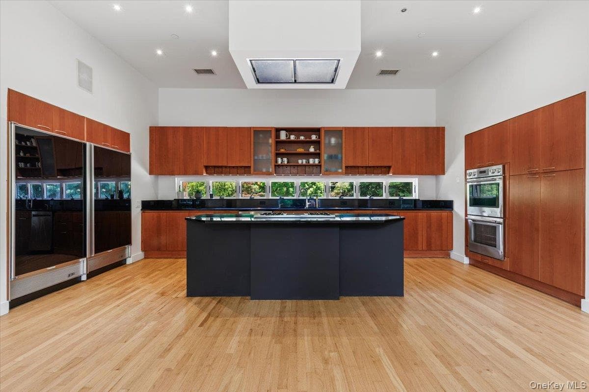 150 Pinecrest Drive thumbnail 7