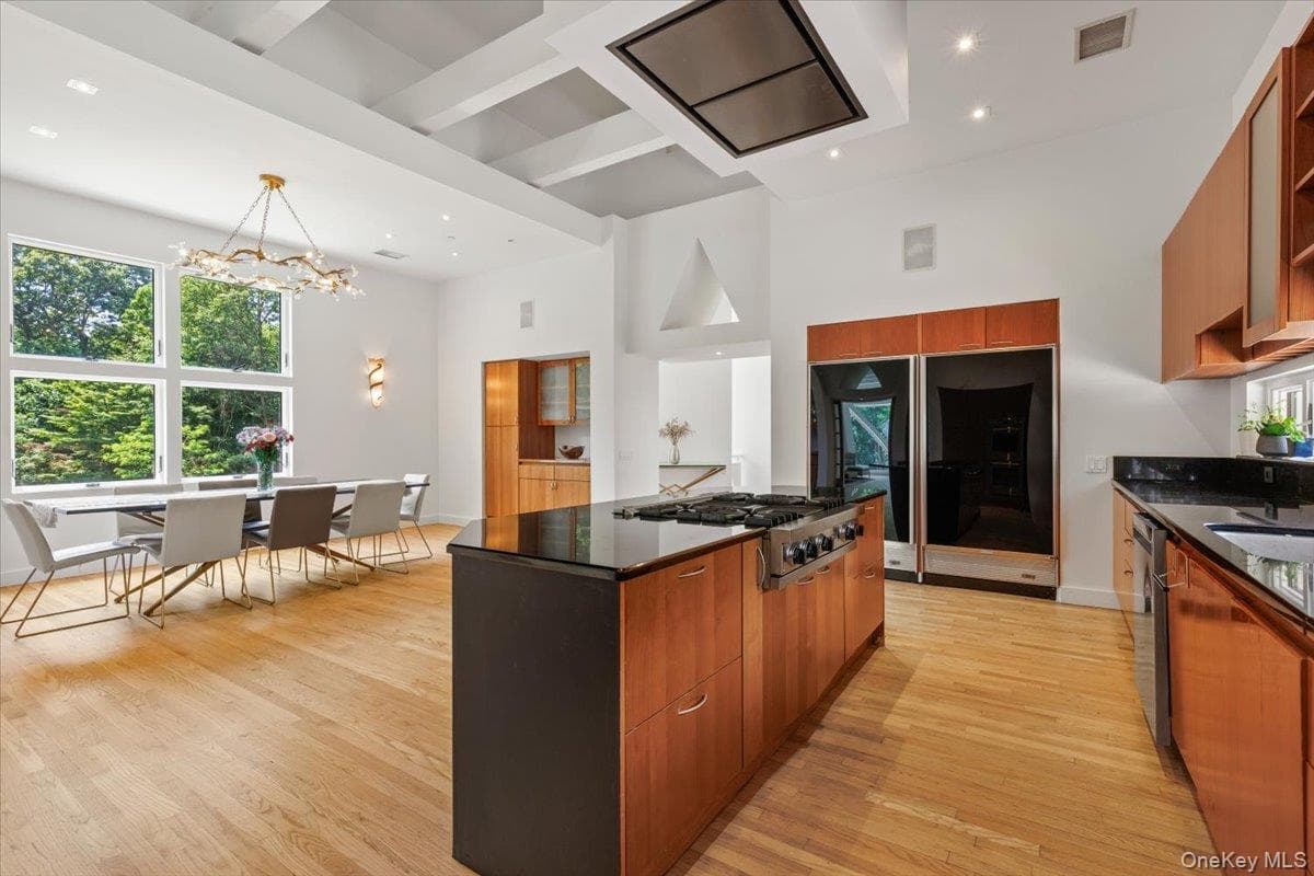 150 Pinecrest Drive thumbnail 10