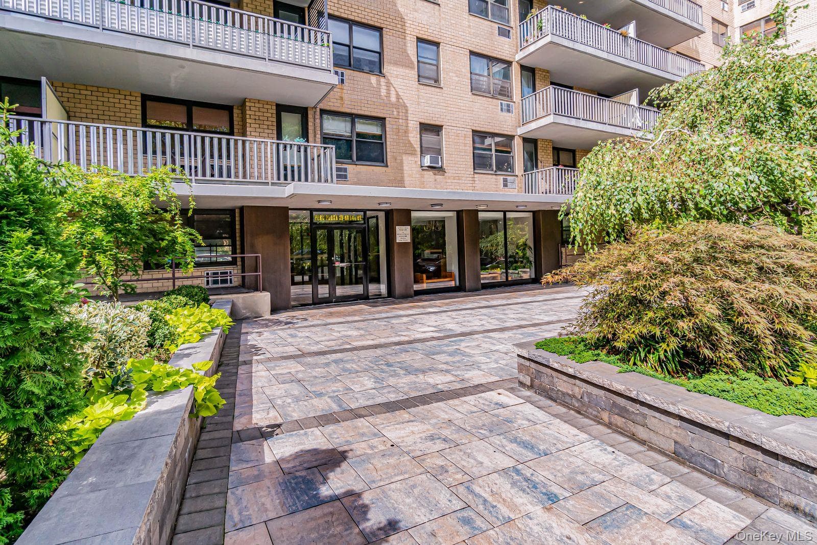 39-60 54th Street Unit: 8S thumbnail 12