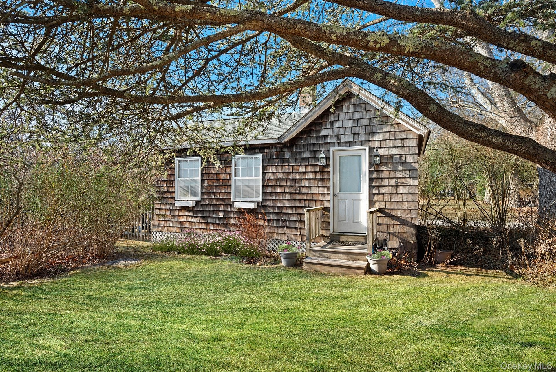 11 Shinnecock Road thumbnail 9