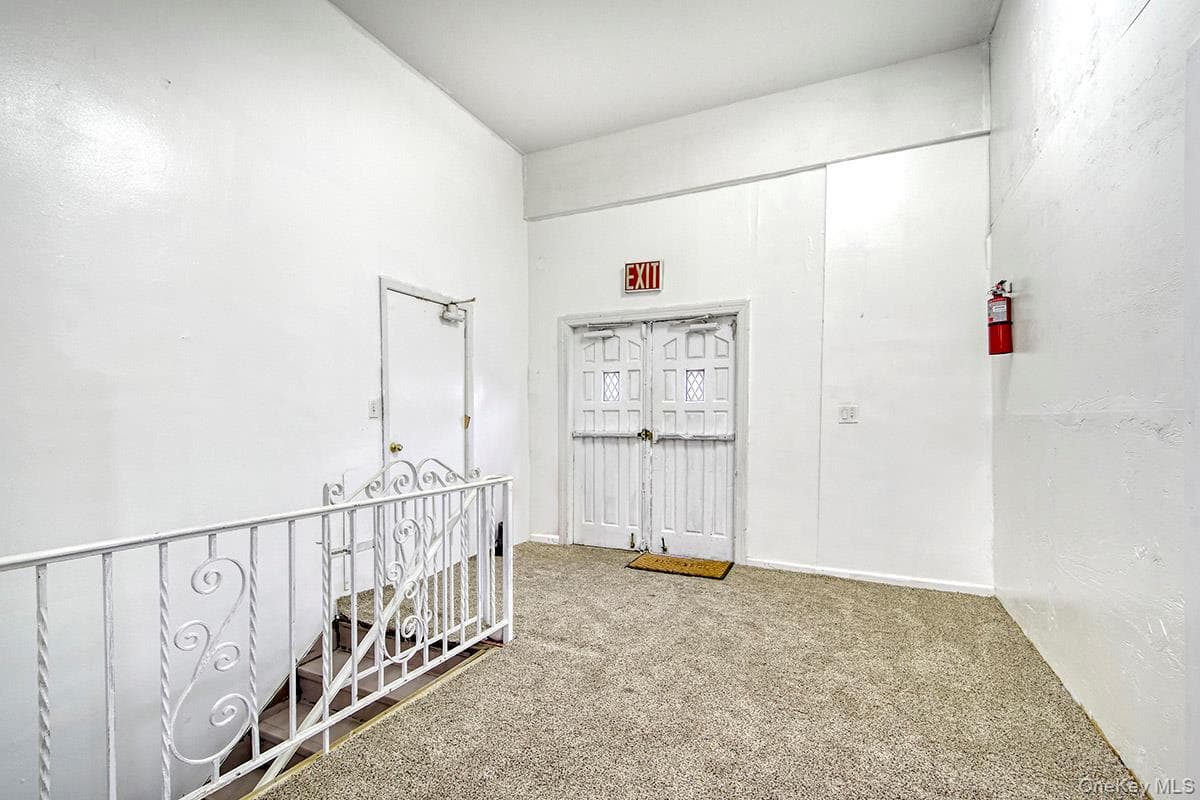 3243 Ampere Avenue thumbnail 5