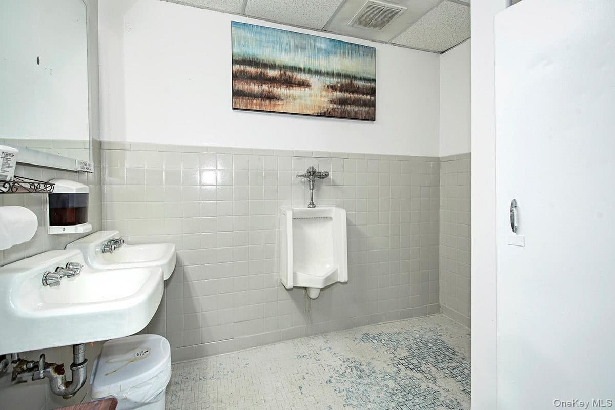 3243 Ampere Avenue thumbnail 17