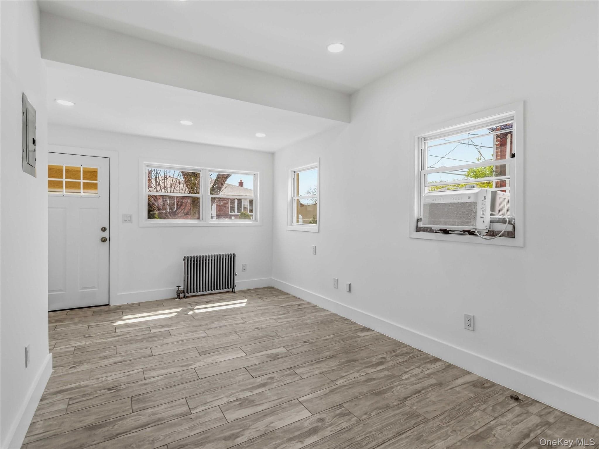 21-52 48th Street thumbnail 15