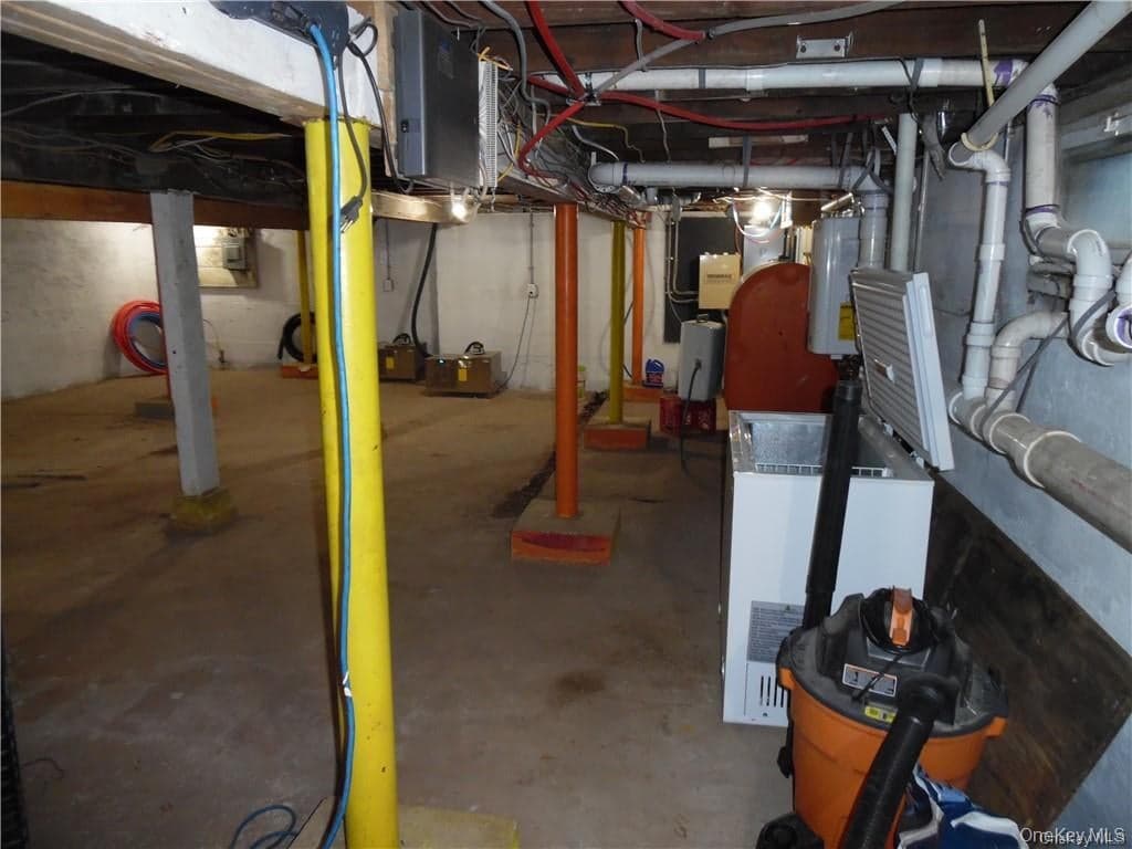 89 Sullivan Avenue thumbnail 15
