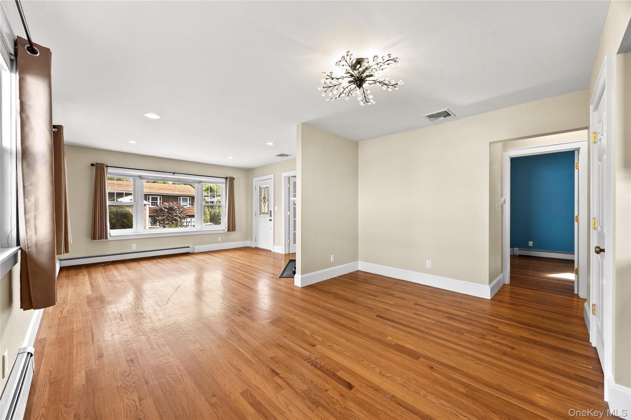 15 Pershing Avenue thumbnail 10