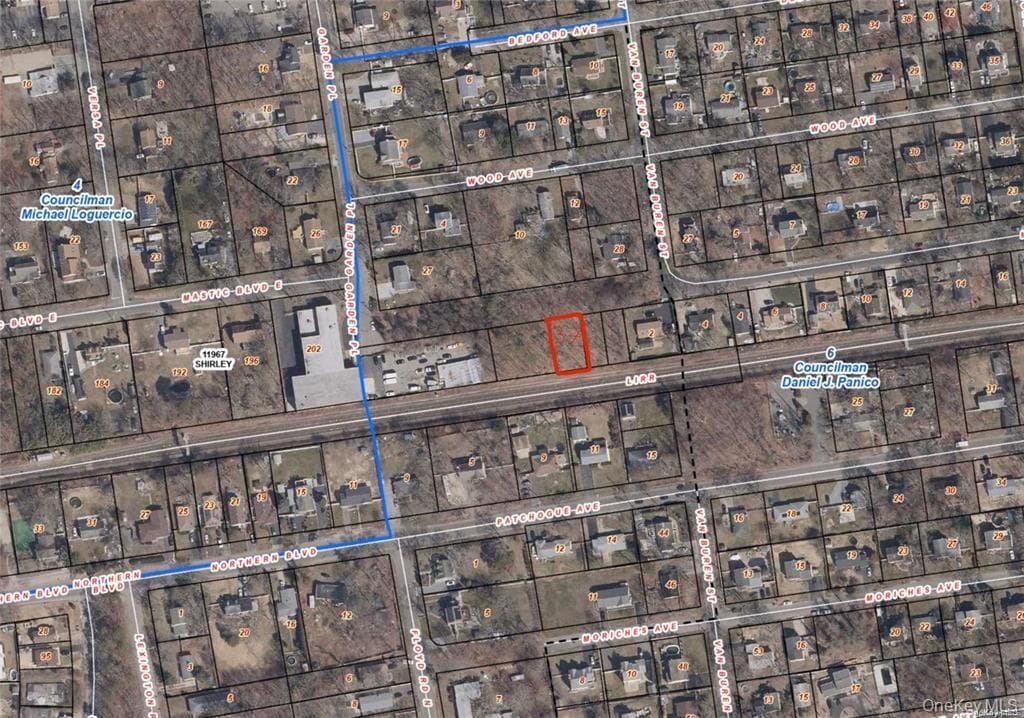 VL Mastic Boulevard, Mastic