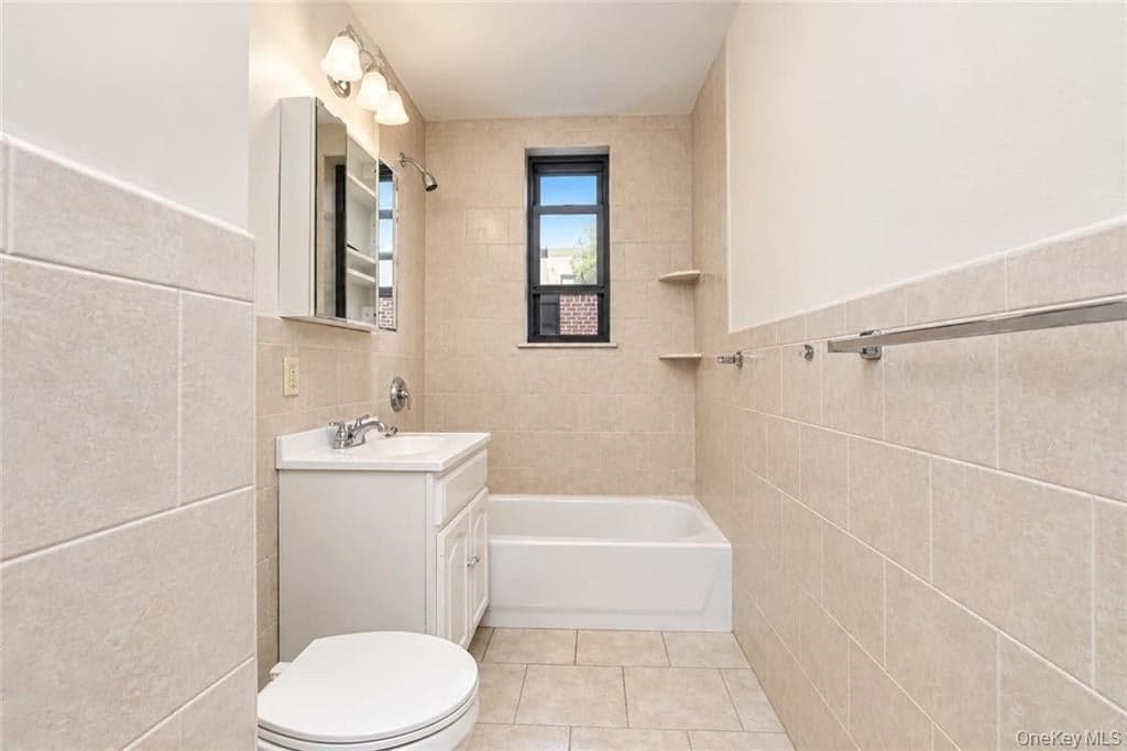 84-01 Main Street Unit: 429 thumbnail 11