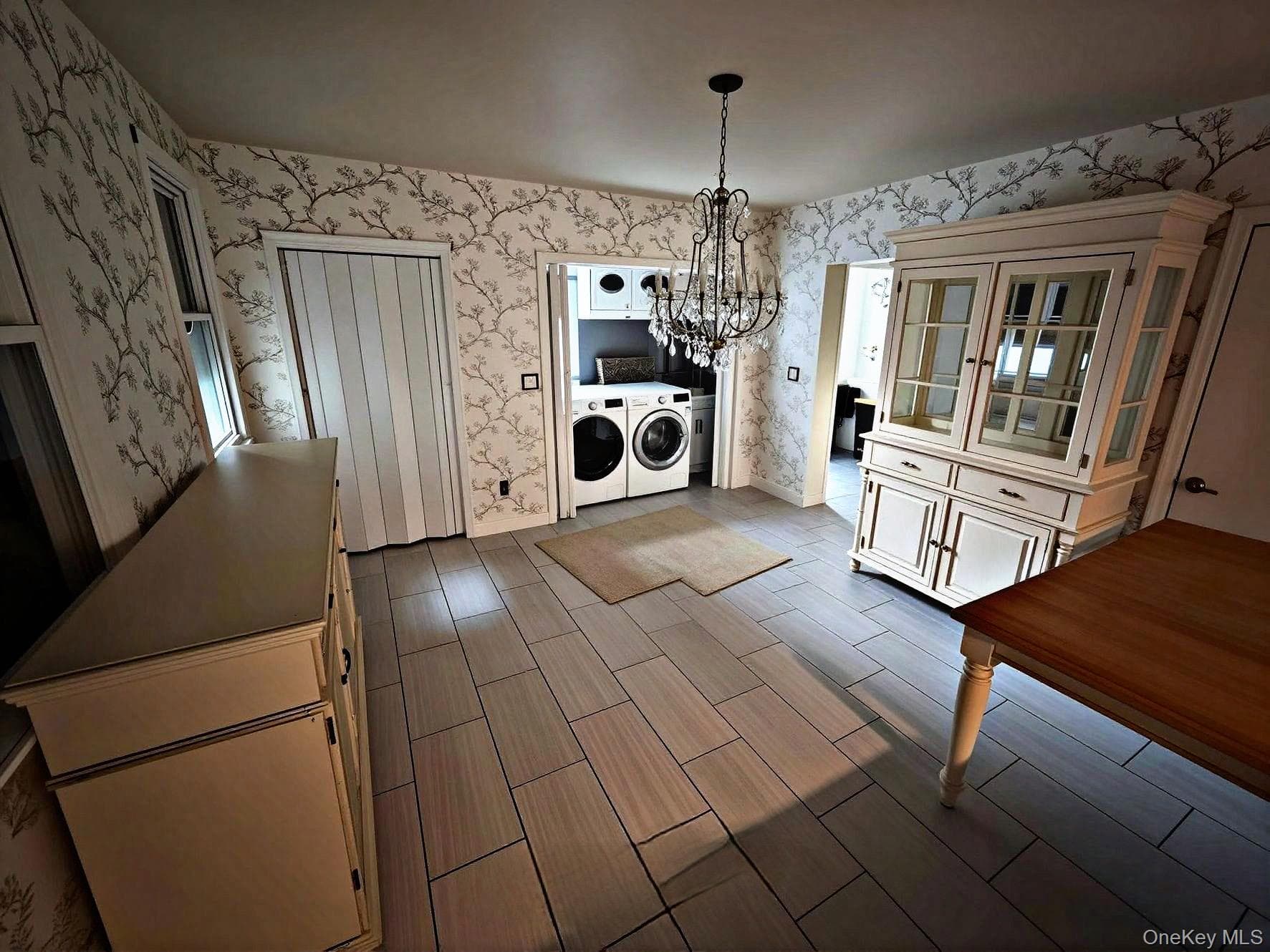 116 Carleton Avenue thumbnail 4