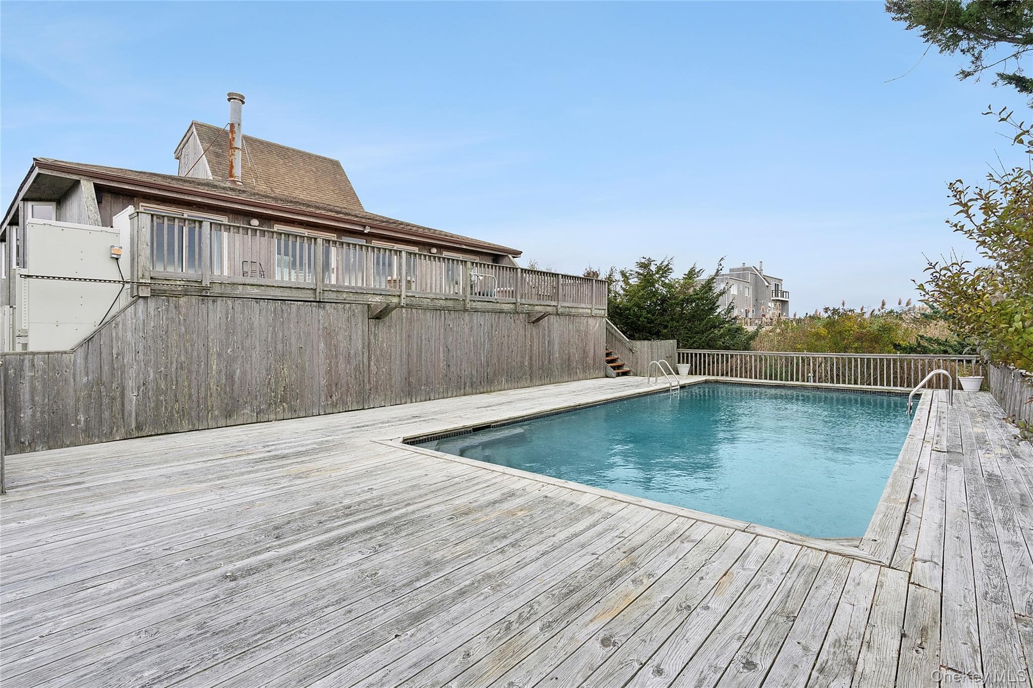 542 Dune Road thumbnail 13