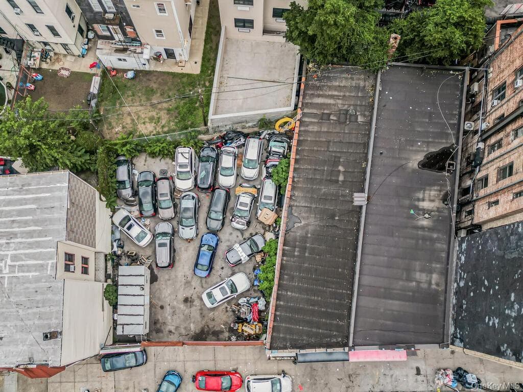 2106 Washington Avenue thumbnail 5