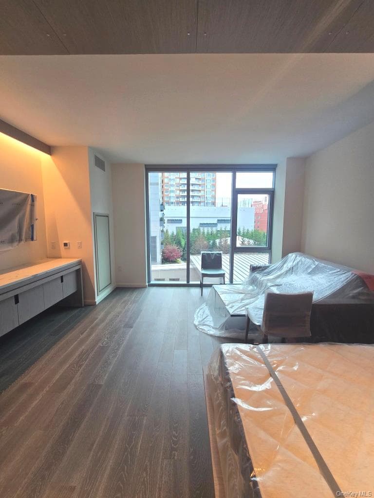 13336 37th Avenue Unit: 5N thumbnail 6
