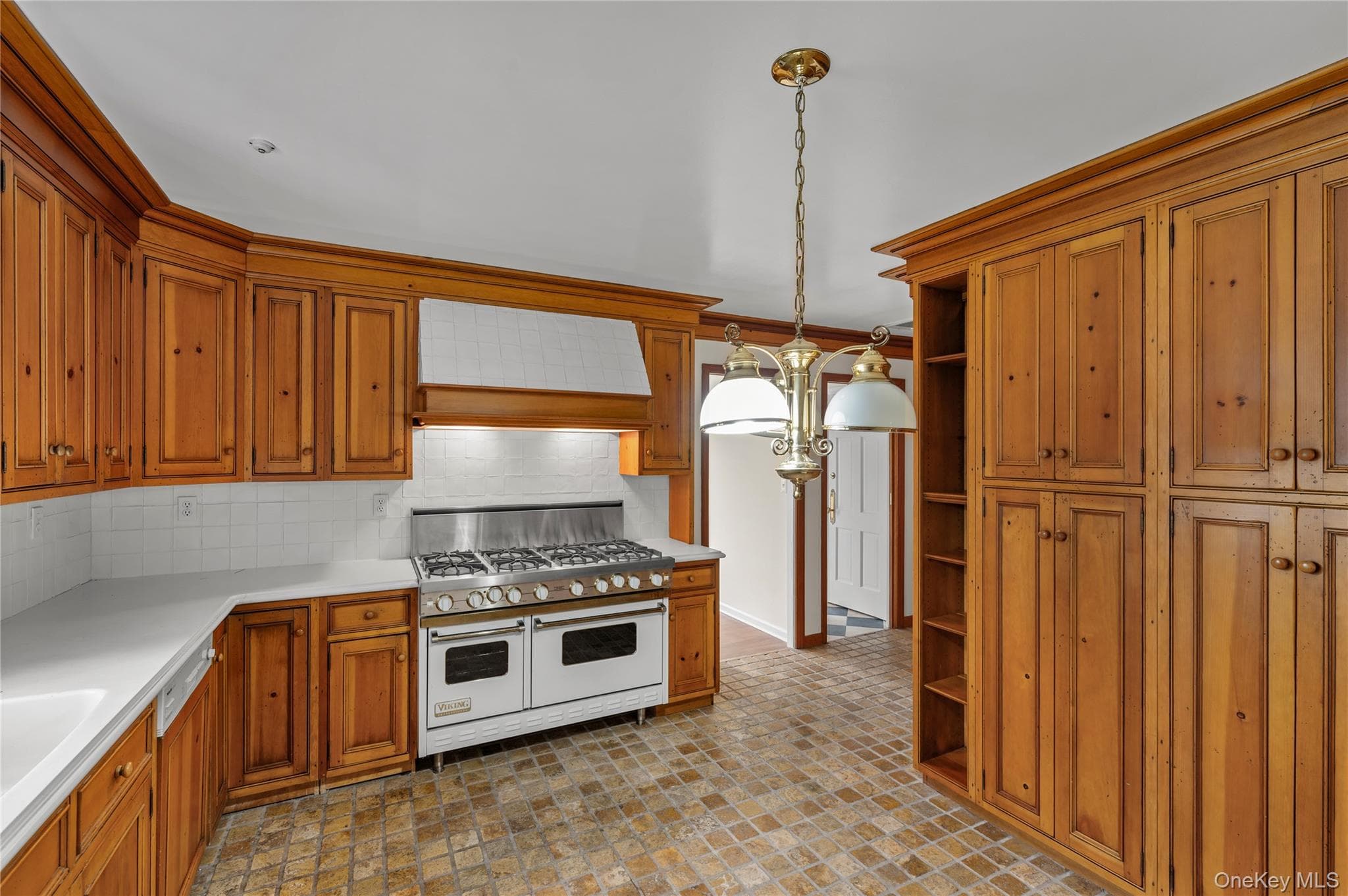 102 Birchwood Avenue thumbnail 20