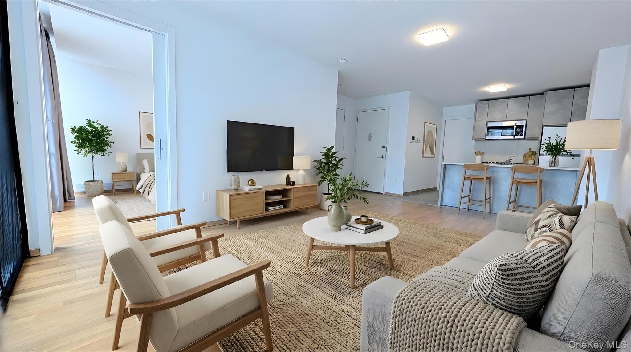 2309 Broadway thumbnail 4